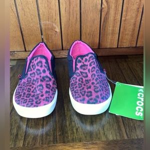 NWT CROCS ORIGINAL LEOPARD FOR GIRLS SIZE 2 Y . SOLE INSIDE POLIÉSTER ,